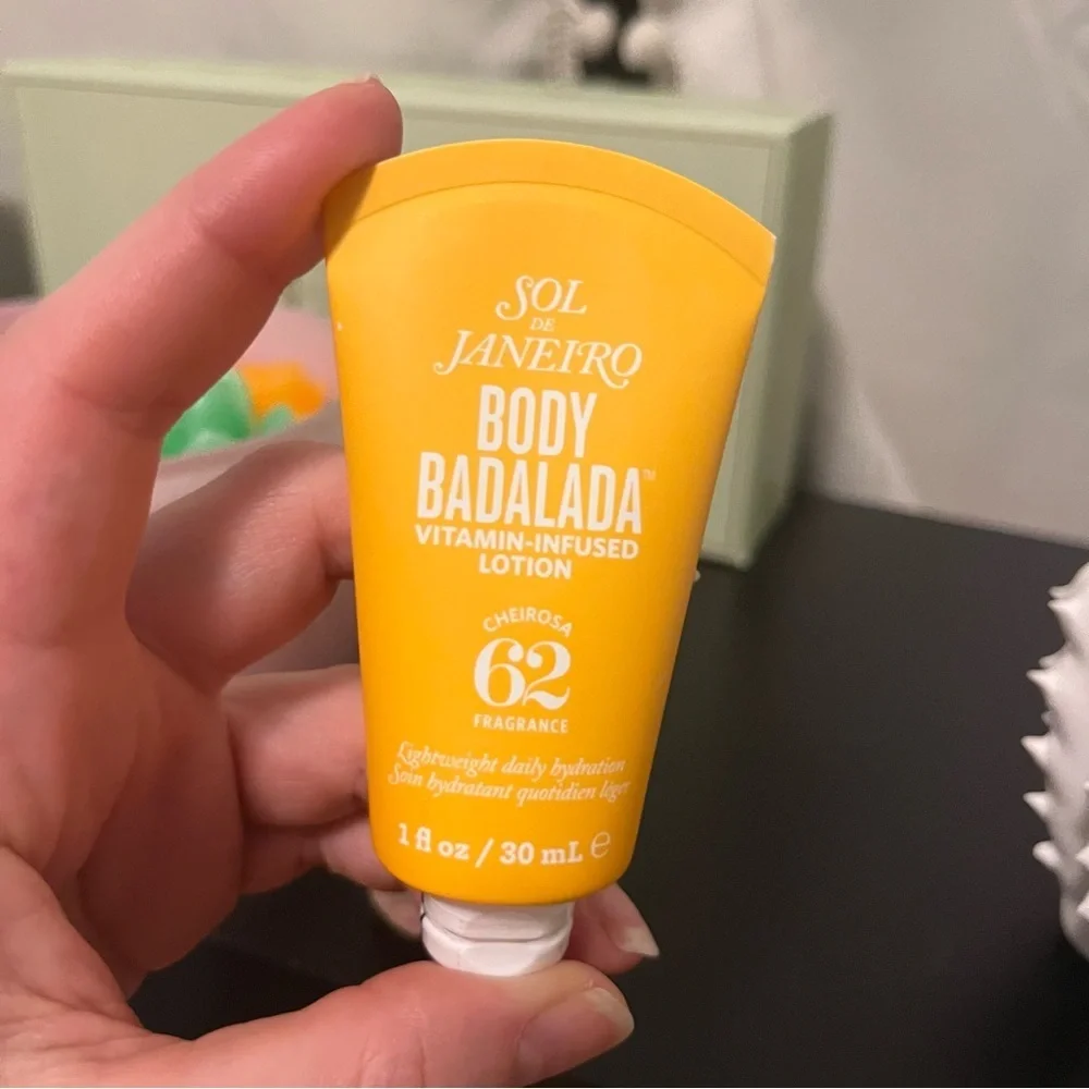 Sol de Janeiro Body Badalada Vitamin Infused Lotion Mini Size 1.0 Fl Oz NWT
